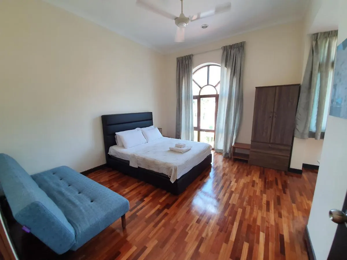 Ferienwohnung Eden Cosy Living Batu Feringgi Privatunterkunft